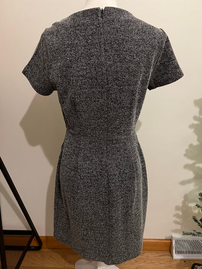 Banana Republic Short Sleeve Dress